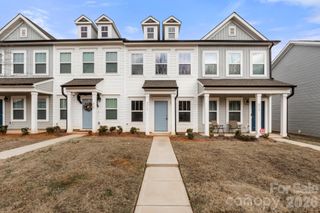 4511 Eaves Lane, Charlotte, NC 28215