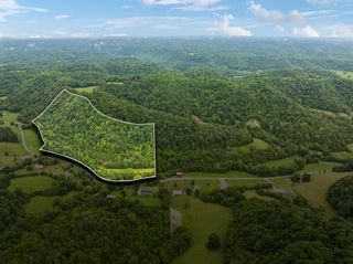 296 Little Creek Rd, Pleasant Shade, TN 37145