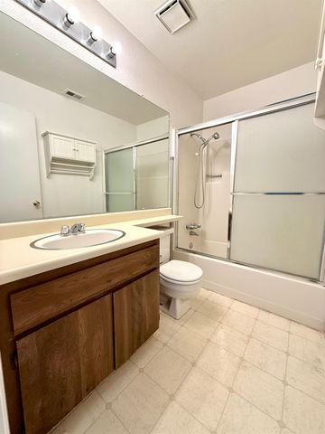 2204 Piccardo Cir, Stockton, CA 95207