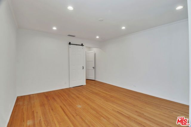 1105 S Alfred Street, Los Angeles, CA 90035