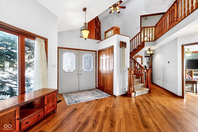 2020 S Oakwood Drive, New Palestine, IN 46163