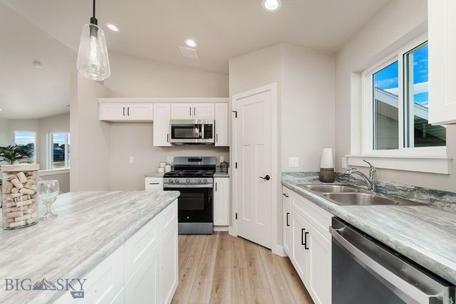 2305 Oriole Drive, Belgrade, MT 59714