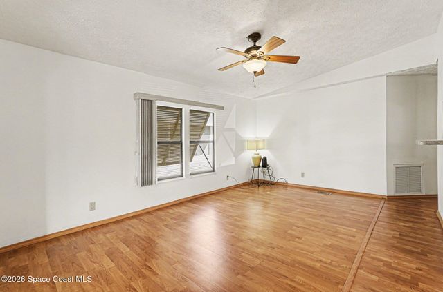 924 Dogwood Drive, Barefoot Bay, FL 32976