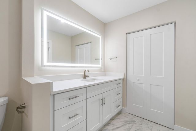 16 Stratford Drive E C, Boynton Beach, FL 33436