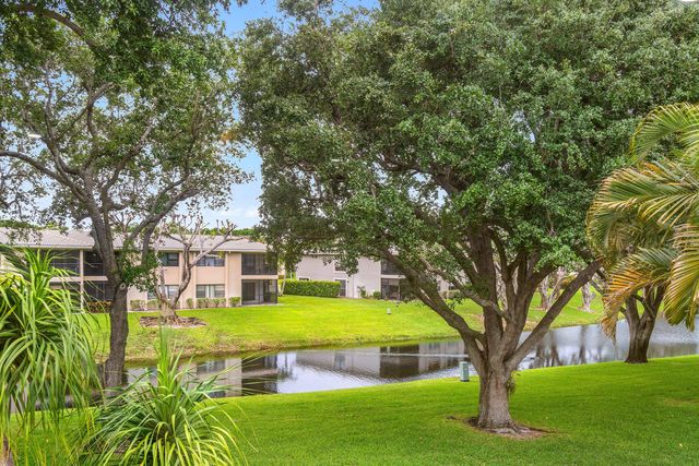 16 Stratford Drive E C, Boynton Beach, FL 33436