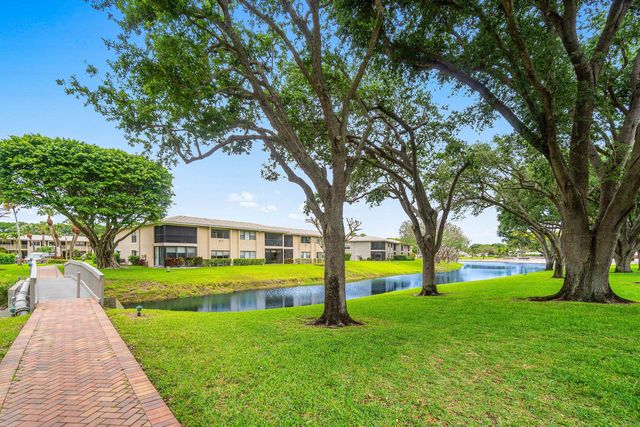 16 Stratford Drive E C, Boynton Beach, FL 33436