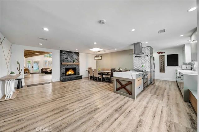 22908 Leonora, Woodland Hills, CA 91367