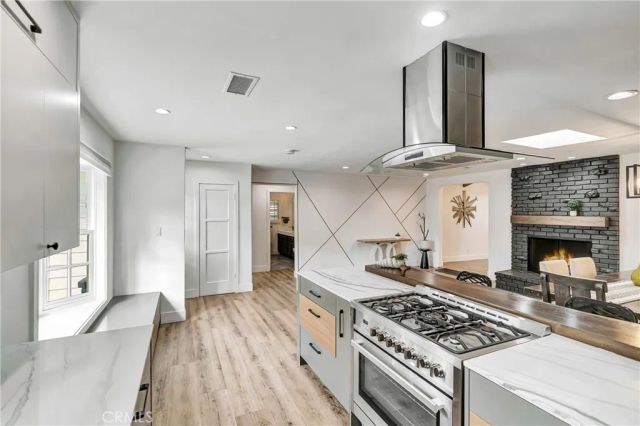22908 Leonora, Woodland Hills, CA 91367