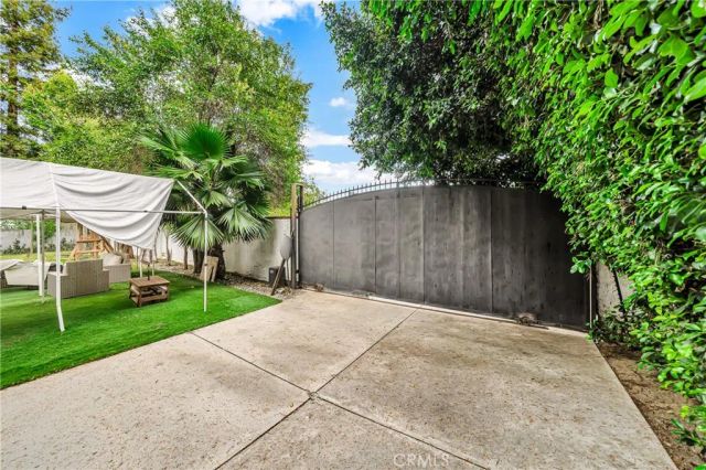 22908 Leonora, Woodland Hills, CA 91367