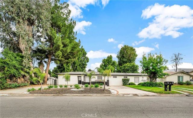 22908 Leonora, Woodland Hills, CA 91367