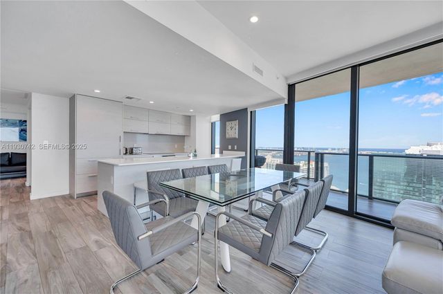 1300 S Miami Ave 4805, Miami, FL 33130