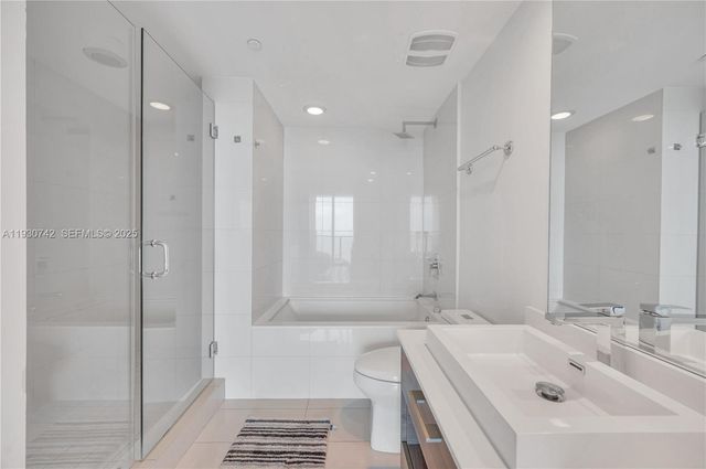 1300 S Miami Ave 4805, Miami, FL 33130