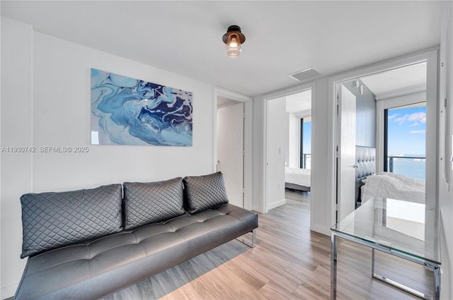 1300 S Miami Ave 4805, Miami, FL 33130