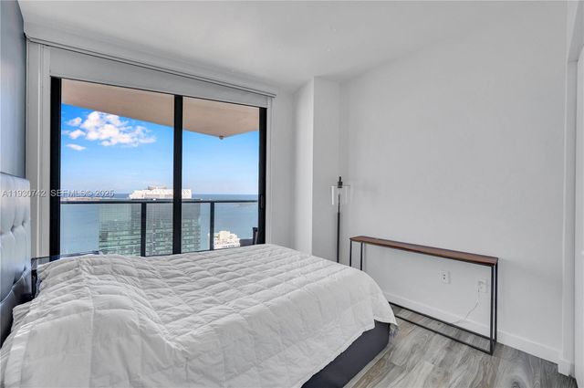 1300 S Miami Ave 4805, Miami, FL 33130