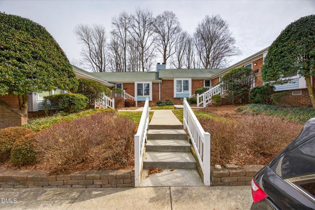 2004 Saddlegate Court, Greensboro, NC 27407