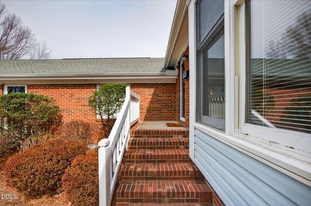 2004 Saddlegate Court, Greensboro, NC 27407