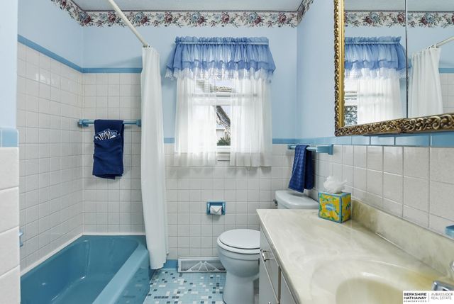 5024 Magnolia Street, Omaha, NE 68137