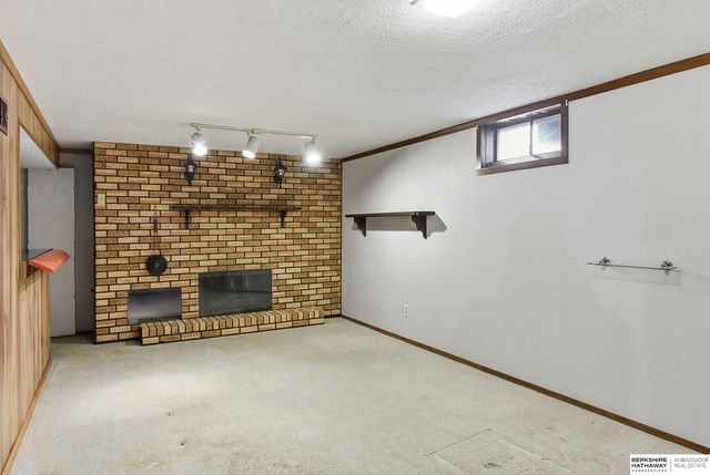 5024 Magnolia Street, Omaha, NE 68137