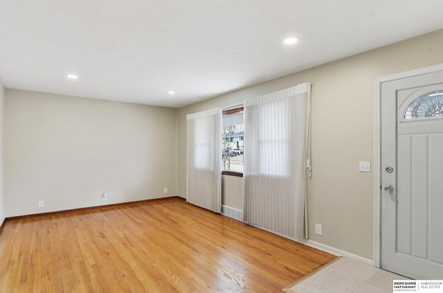 5024 Magnolia Street, Omaha, NE 68137