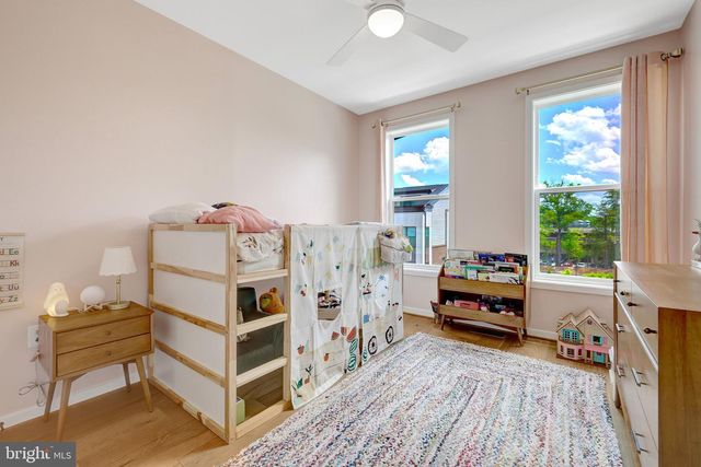 1622 FELLOWSHIP SQ, Reston, VA 20190