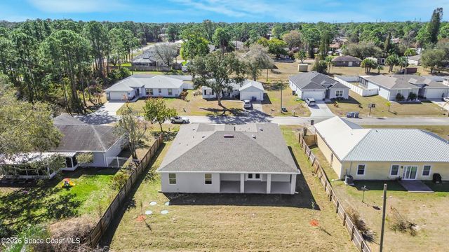 3231 Hale Avenue SE, Palm Bay, FL 32909