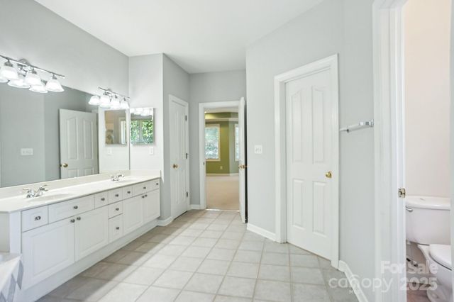 8020 Garnkirk Drive, Huntersville, NC 28078
