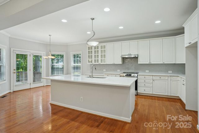 8020 Garnkirk Drive, Huntersville, NC 28078