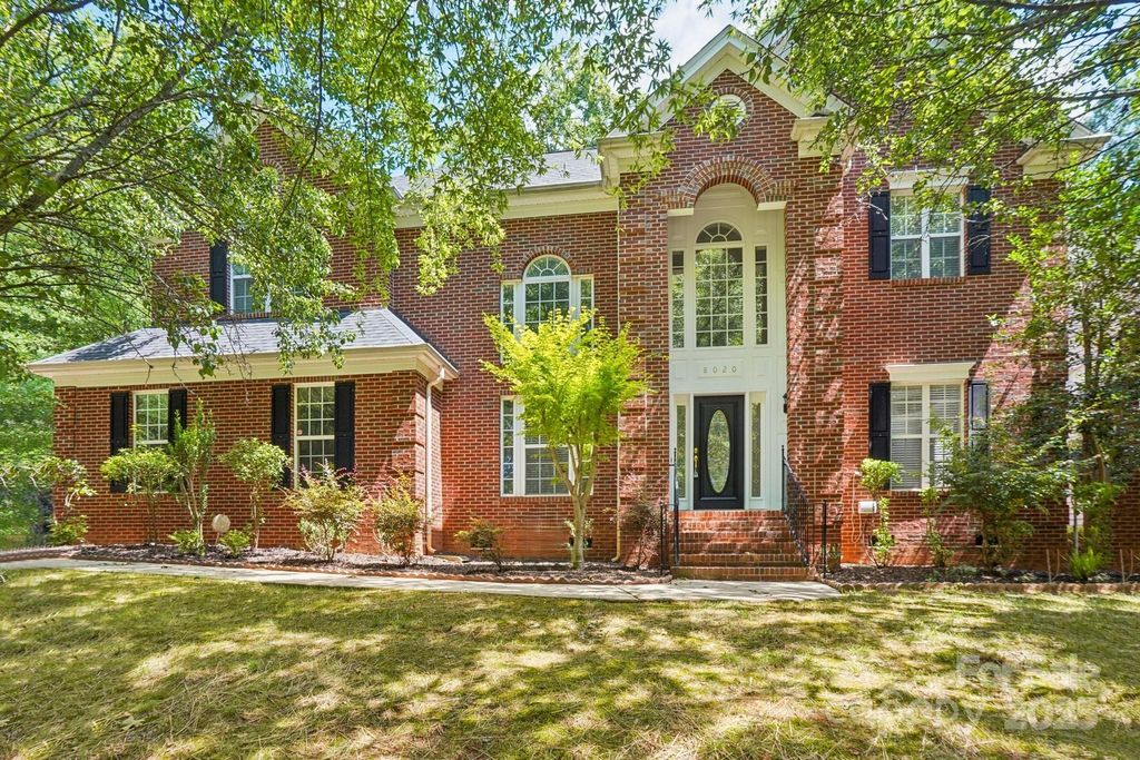 8020 Garnkirk Drive, Huntersville, NC 28078
