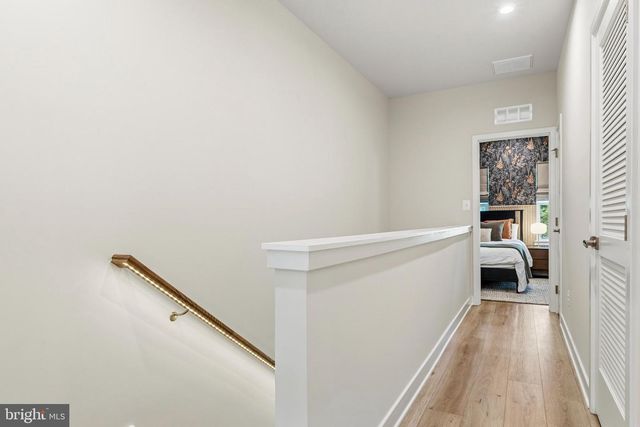 14016 AIRFOIL RD, Herndon, VA 20171