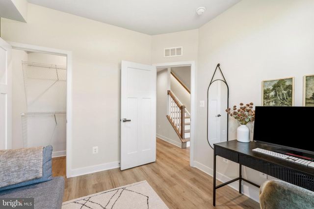 14016 AIRFOIL RD, Herndon, VA 20171