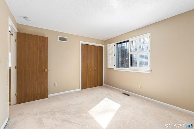 23 Wood Duck Lane 23, Simsbury, CT 06081