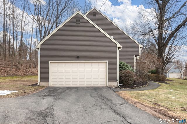 23 Wood Duck Lane 23, Simsbury, CT 06081