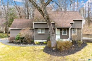 23 Wood Duck Lane 23, Simsbury, CT 06081