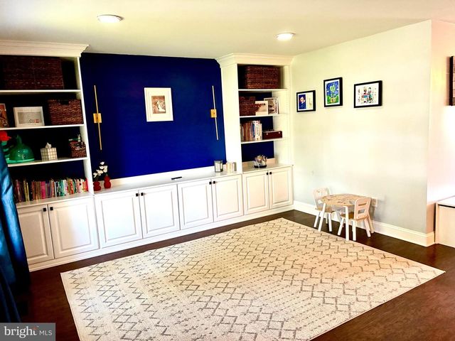 4580 GREEN TREE RD, Reading, PA 19606