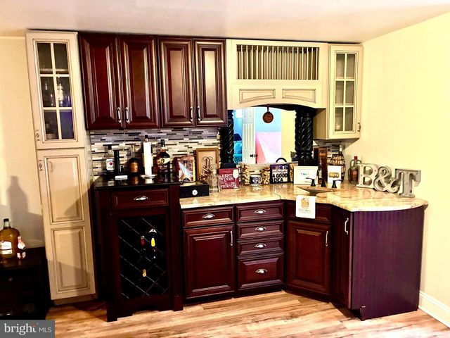 4580 GREEN TREE RD, Reading, PA 19606