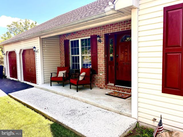 4580 GREEN TREE RD, Reading, PA 19606