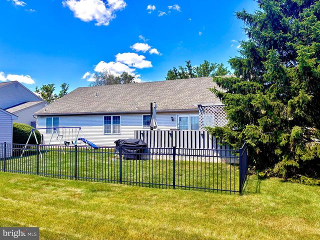 4580 GREEN TREE RD, Reading, PA 19606