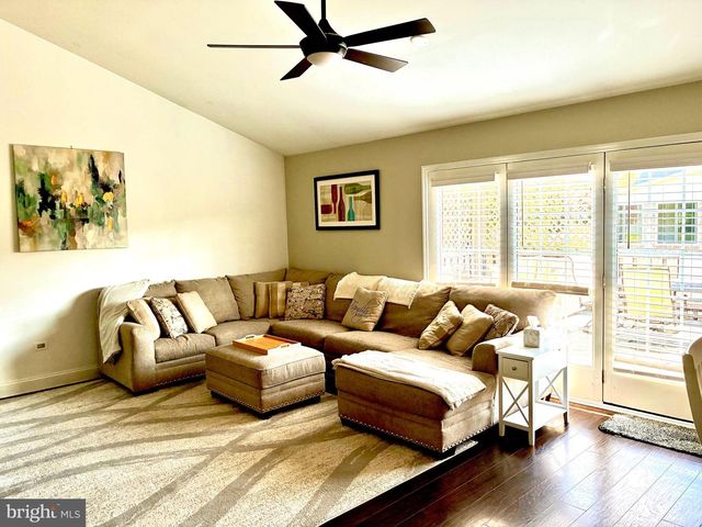 4580 GREEN TREE RD, Reading, PA 19606