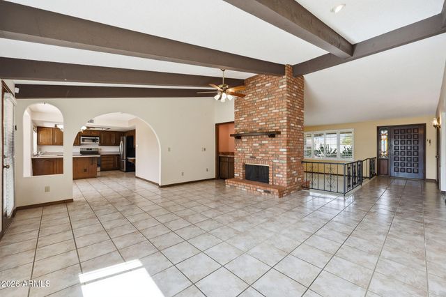 2255 E JACARANDA Street, Mesa, AZ 85213