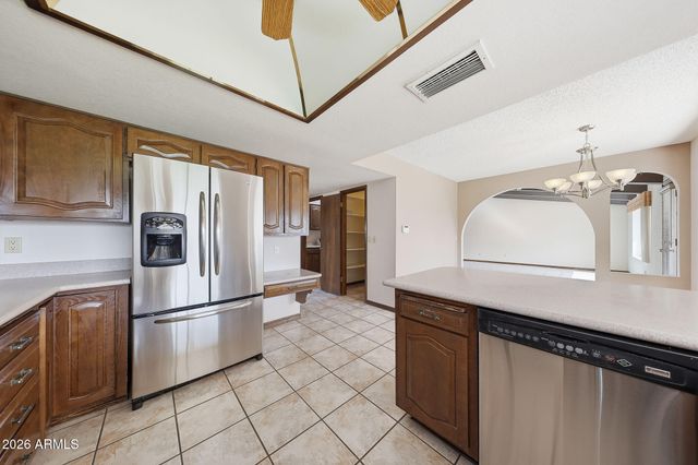 2255 E JACARANDA Street, Mesa, AZ 85213