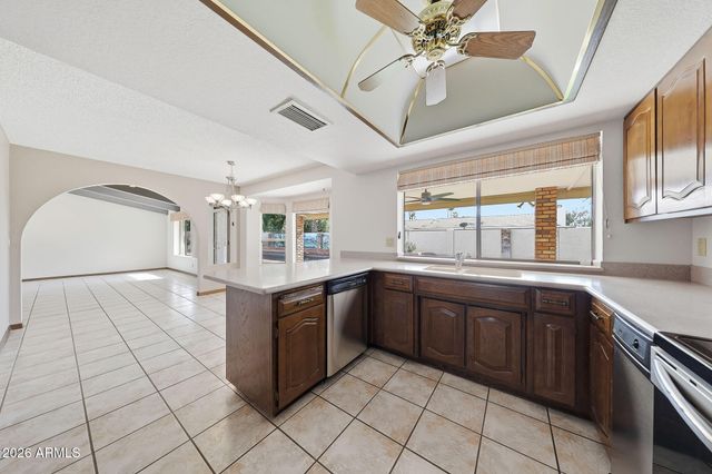 2255 E JACARANDA Street, Mesa, AZ 85213