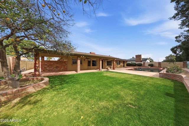 2255 E JACARANDA Street, Mesa, AZ 85213