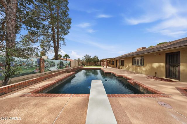 2255 E JACARANDA Street, Mesa, AZ 85213