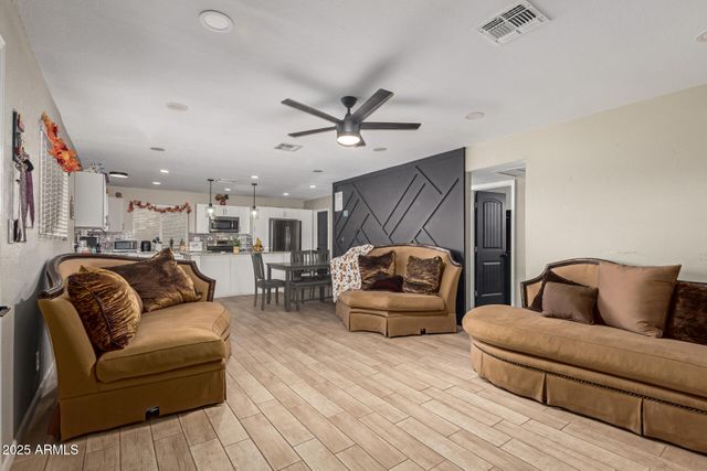 11841 N LAVERN Lane, Maricopa, AZ 85139