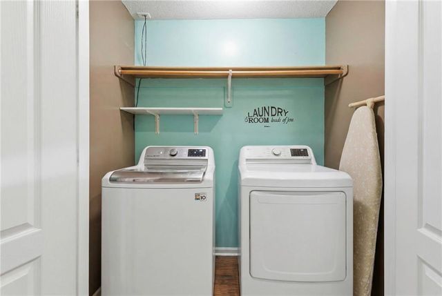 2225 Martha Lane, Greenwood, MO 64034