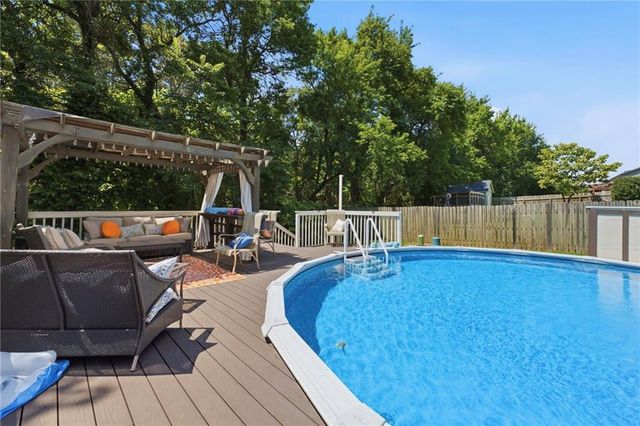 2225 Martha Lane, Greenwood, MO 64034