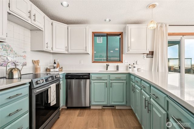 1189 Ocean Shores Boulevard, Ocean Shores, WA 98569