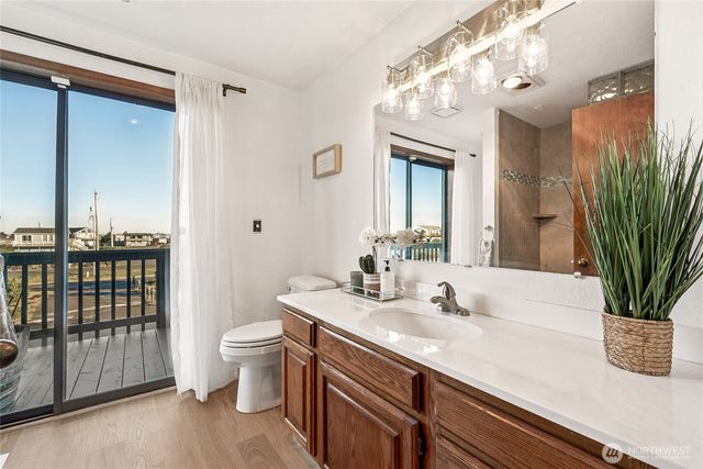 1189 Ocean Shores Boulevard, Ocean Shores, WA 98569