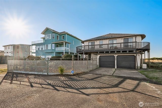 1189 Ocean Shores Boulevard, Ocean Shores, WA 98569