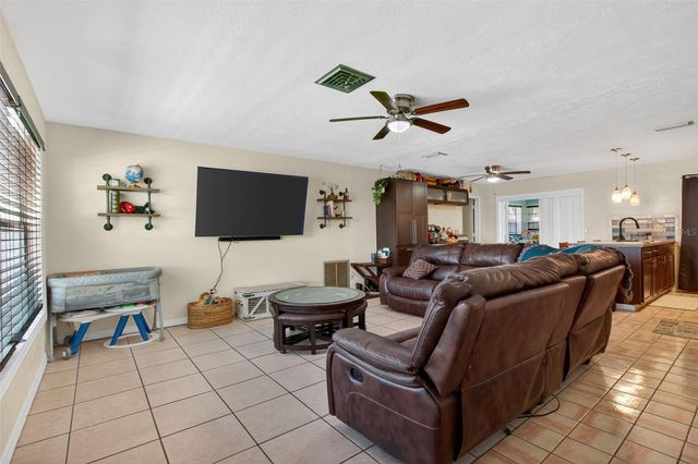 2071 59TH STREET N, Clearwater, FL 33760